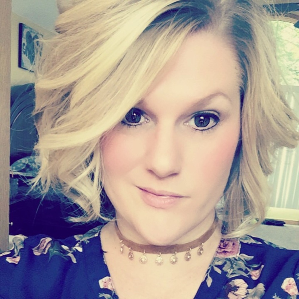 Meet your Posher, Nicole
